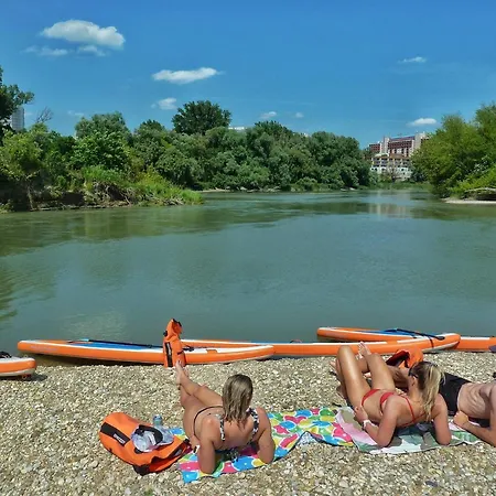 Lüks kamp alanı Viadowinagardens Bratislava